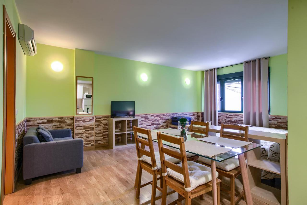 Apartamentos Barajas マドリード エクステリア 写真
