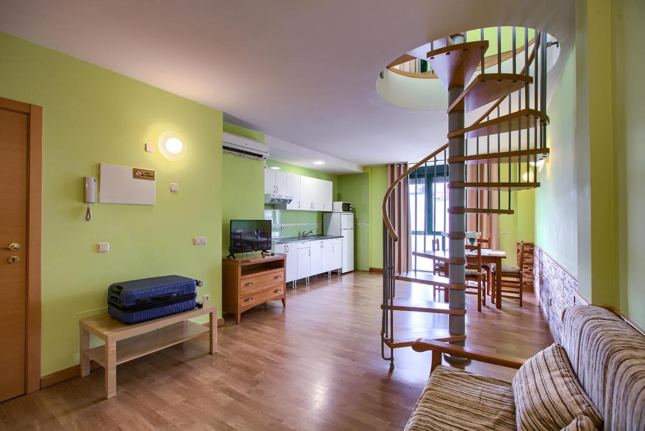 Apartamentos Barajas マドリード エクステリア 写真