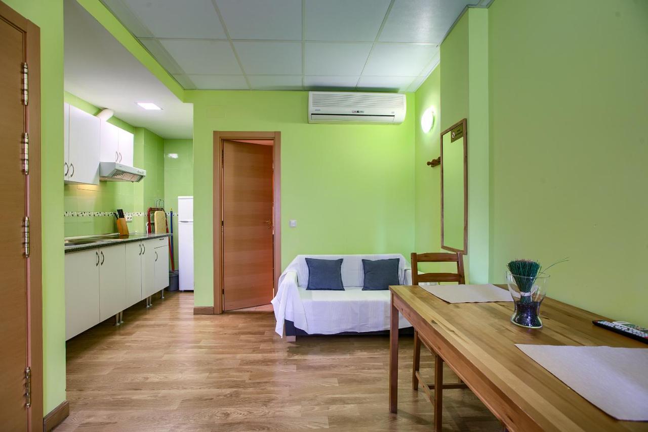 Apartamentos Barajas マドリード エクステリア 写真