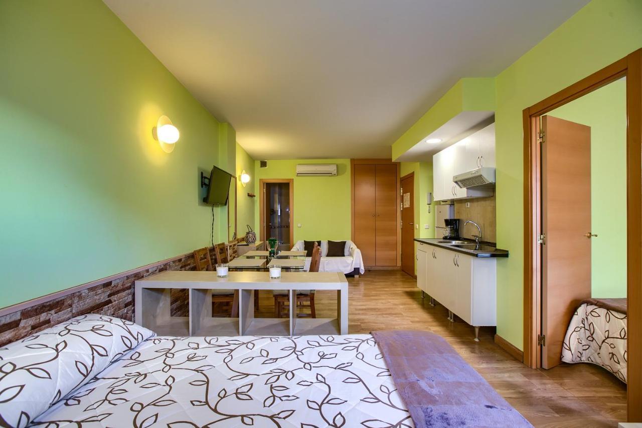 Apartamentos Barajas マドリード エクステリア 写真