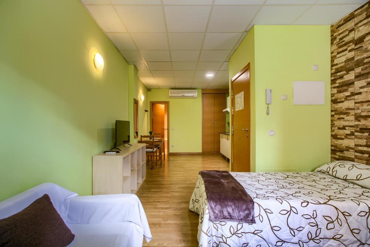 Apartamentos Barajas マドリード エクステリア 写真